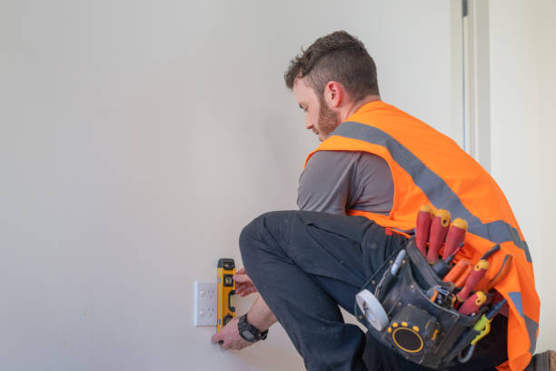 Best Emergency Electrical Repair  in Lisle, IL